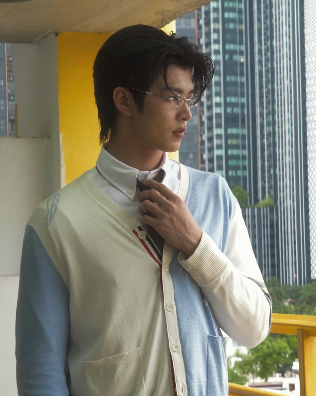 มีน - นิชคุณ ขจรบริรักษ์