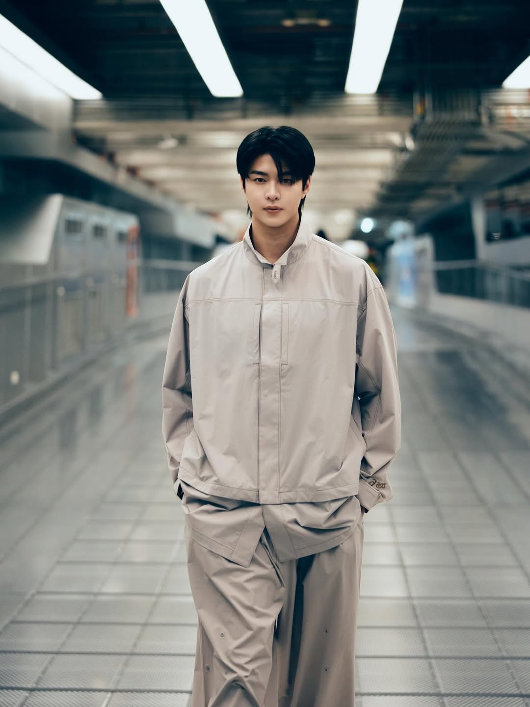 มีน - นิชคุณ ขจรบริรักษ์