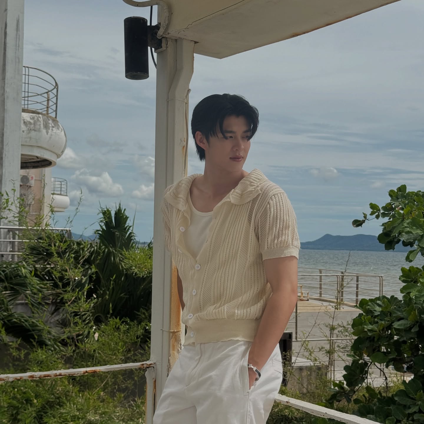 มีน - นิชคุณ ขจรบริรักษ์