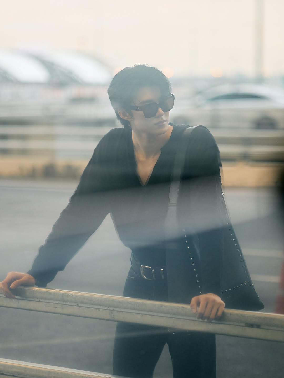 มีน - นิชคุณ ขจรบริรักษ์