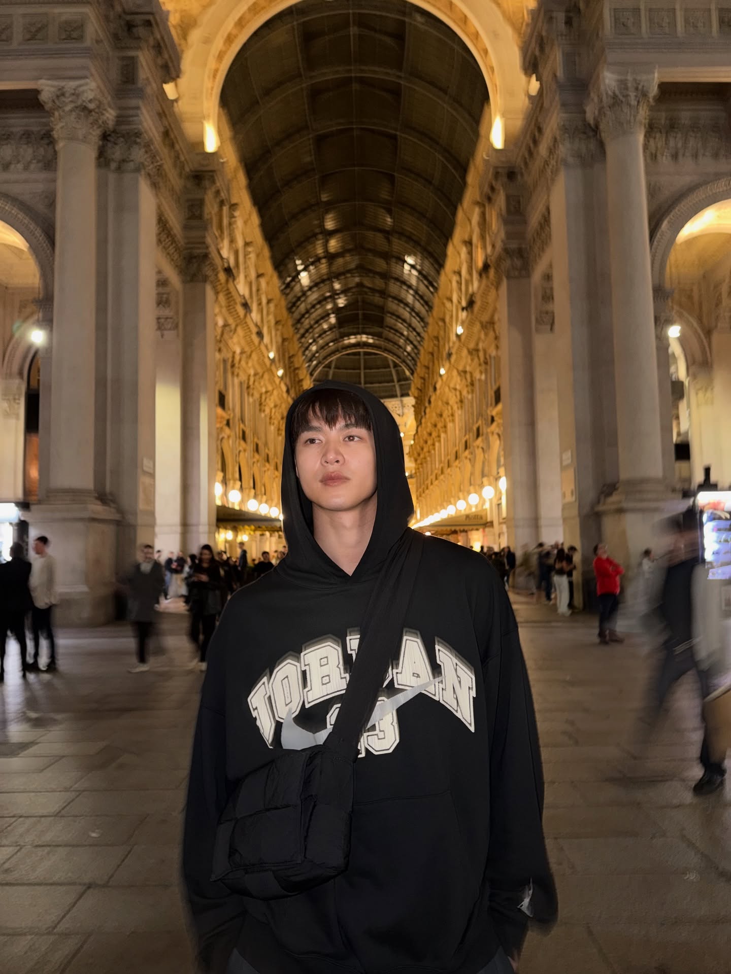 มีน - นิชคุณ ขจรบริรักษ์