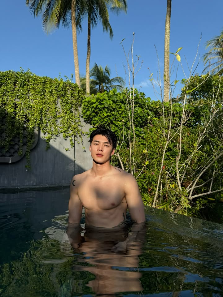 มีน - นิชคุณ ขจรบริรักษ์