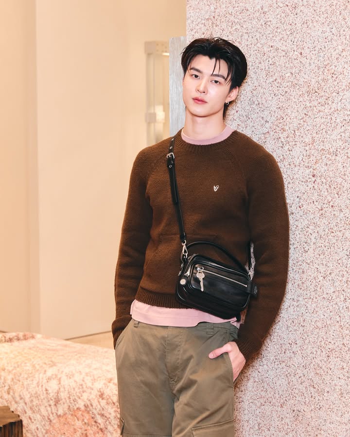 มีน - นิชคุณ ขจรบริรักษ์