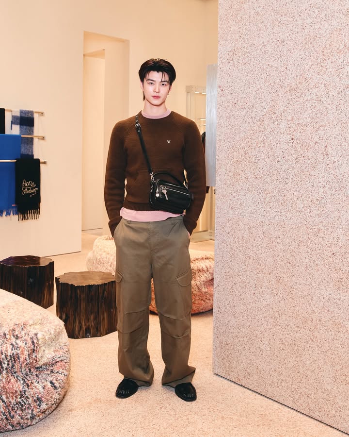 มีน - นิชคุณ ขจรบริรักษ์