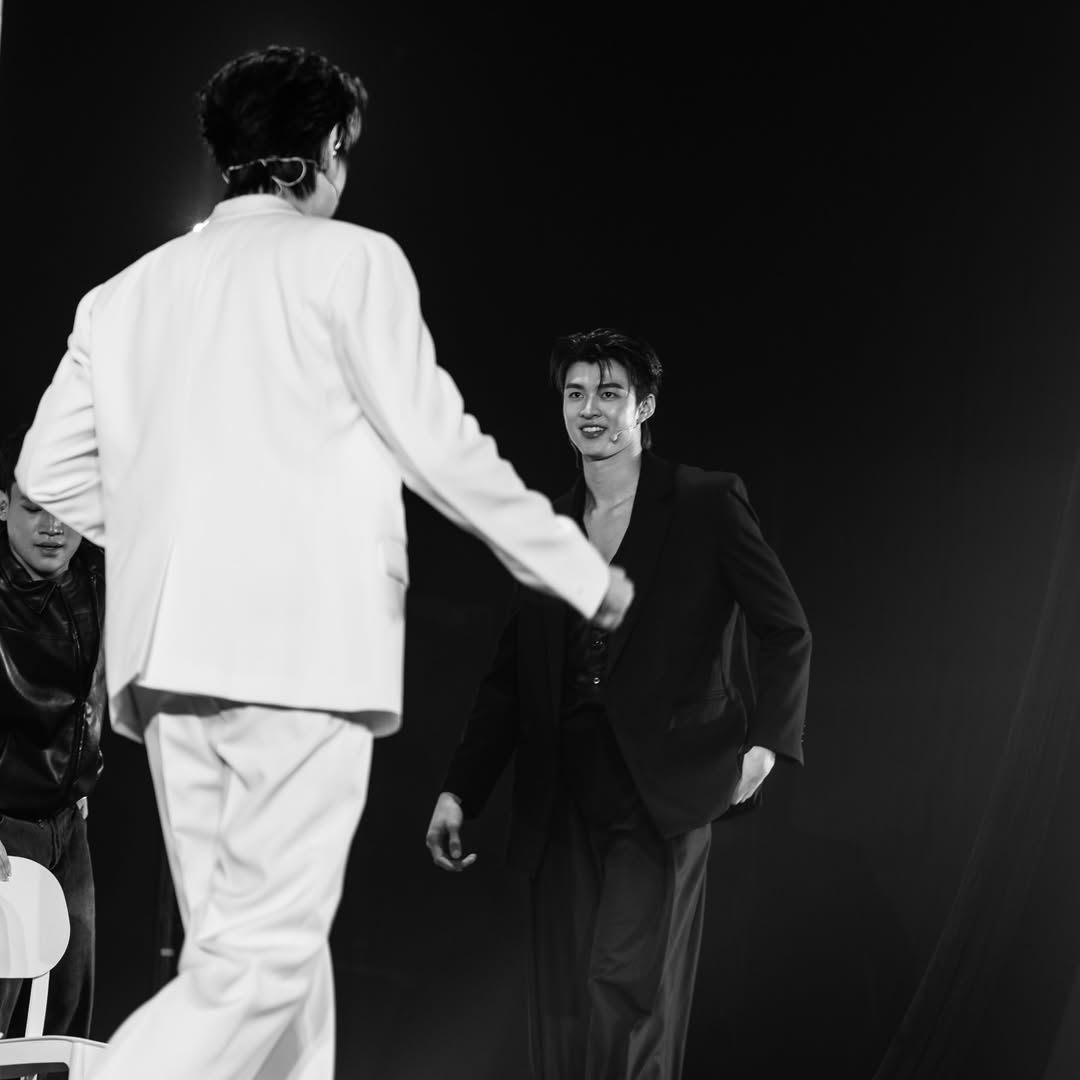 มีน - นิชคุณ ขจรบริรักษ์