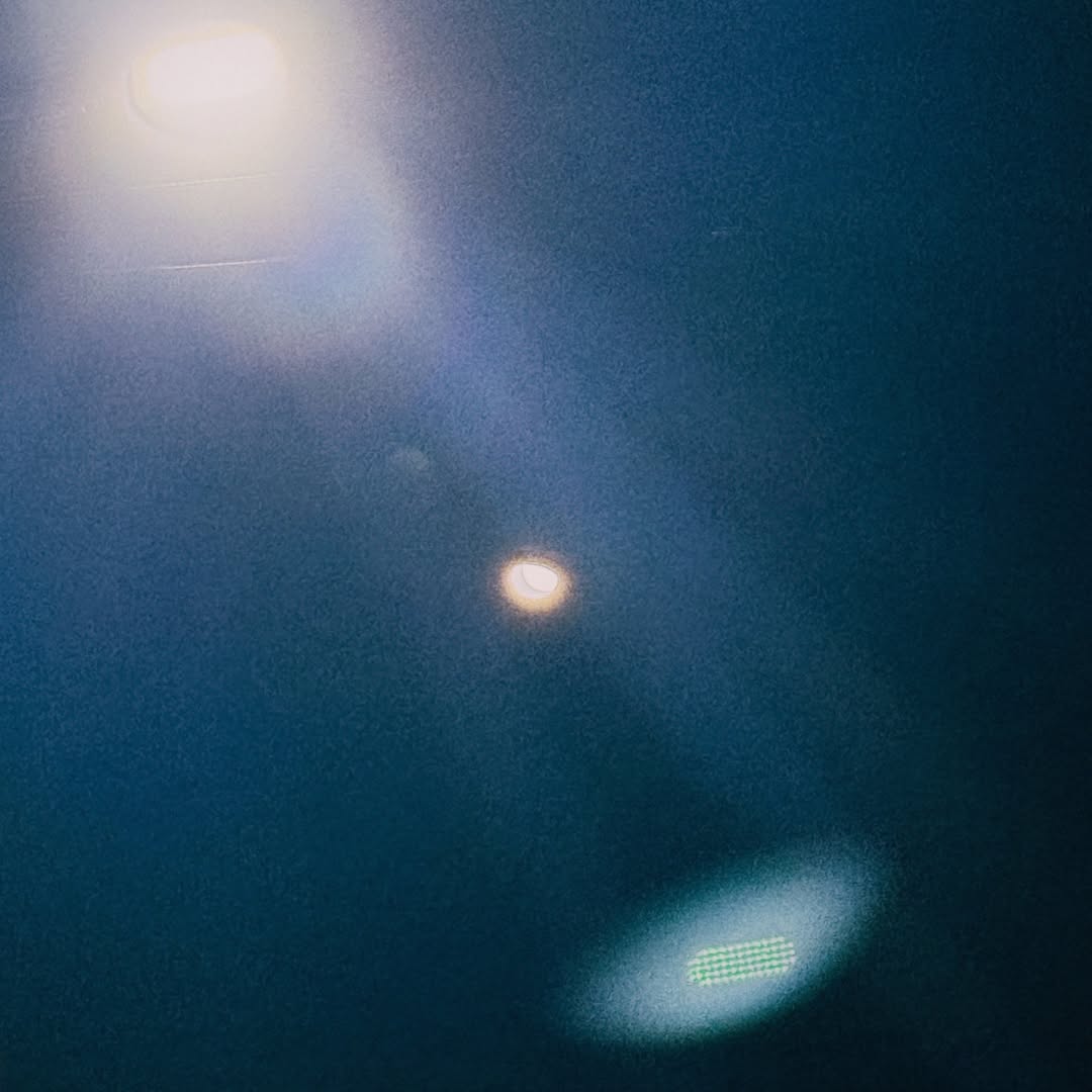 มีน - นิชคุณ ขจรบริรักษ์