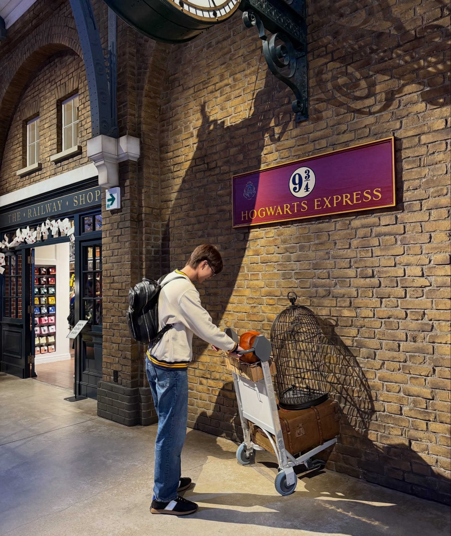 มีน - นิชคุณ ขจรบริรักษ์