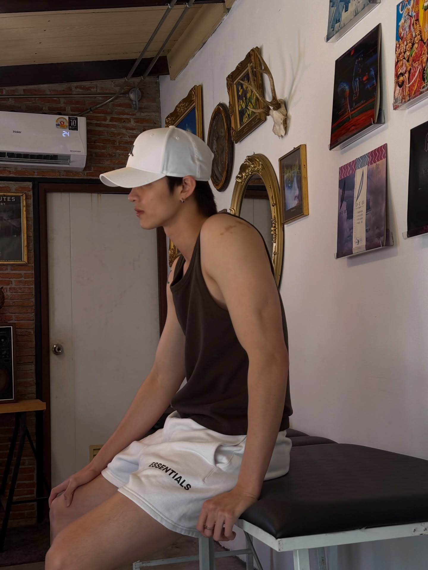 มีน - นิชคุณ ขจรบริรักษ์