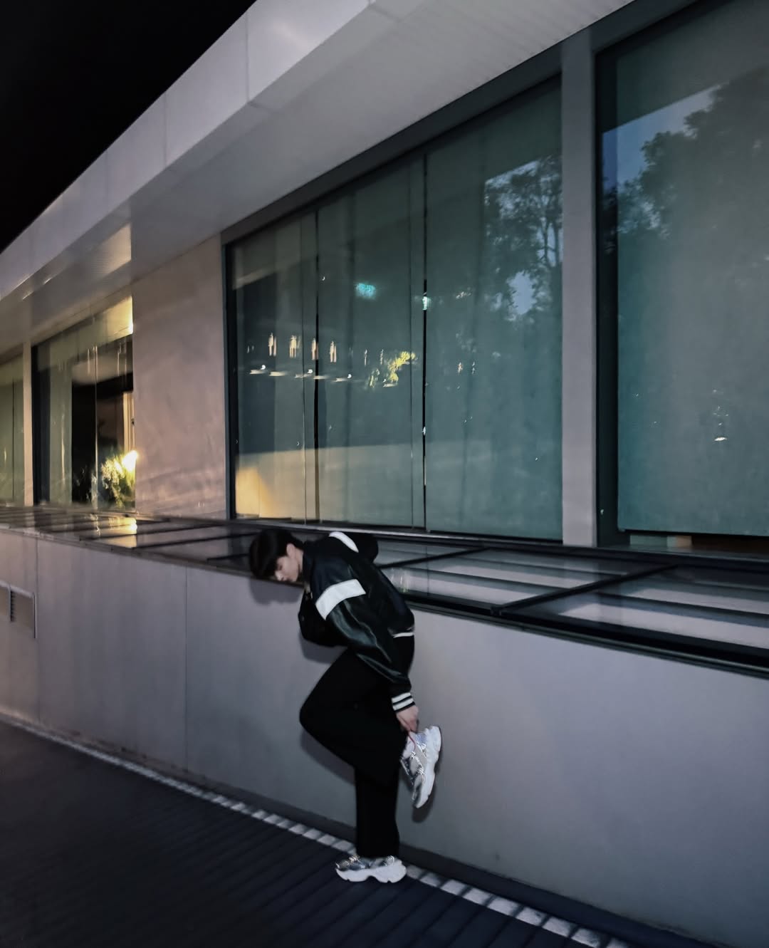 มีน - นิชคุณ ขจรบริรักษ์