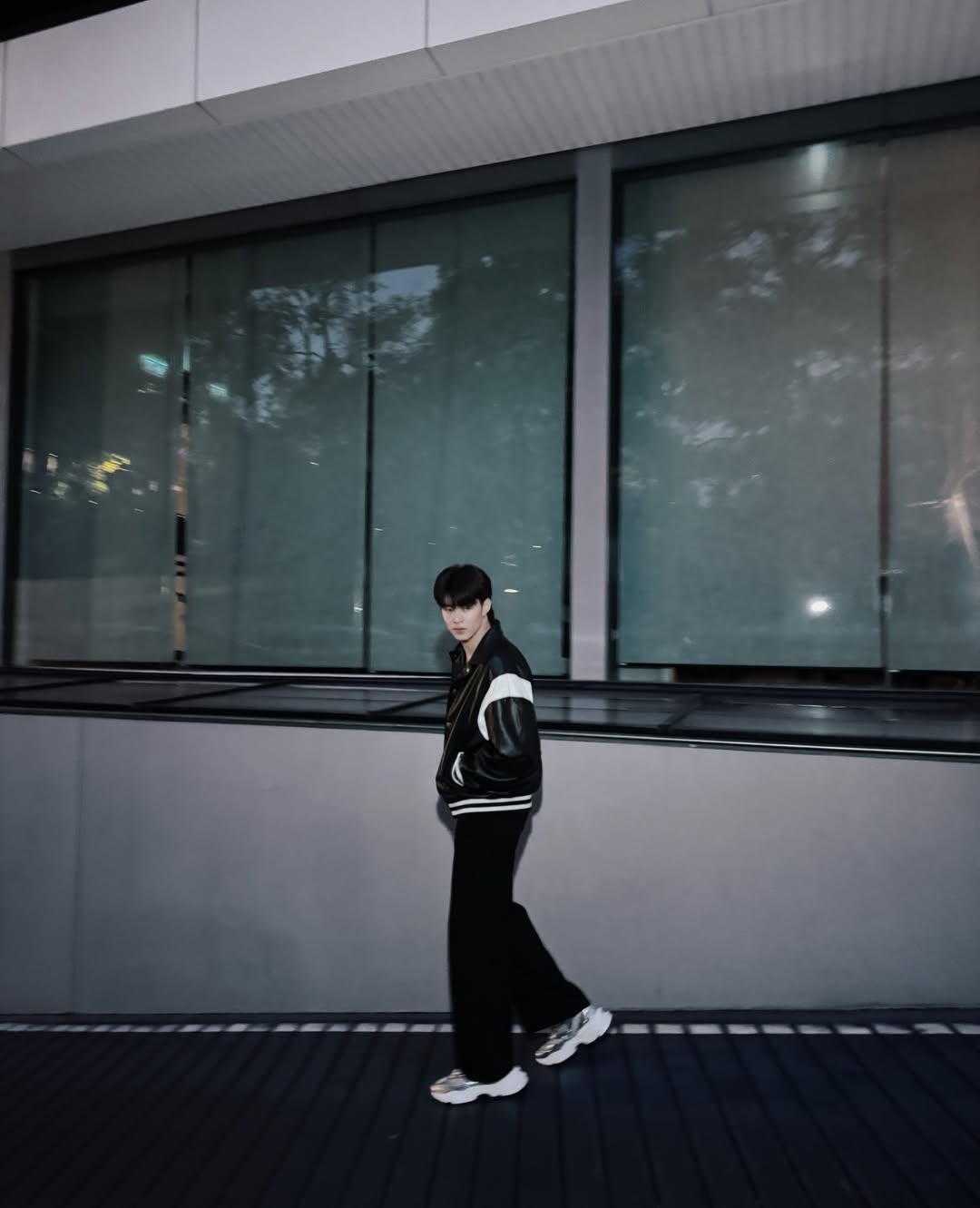 มีน - นิชคุณ ขจรบริรักษ์