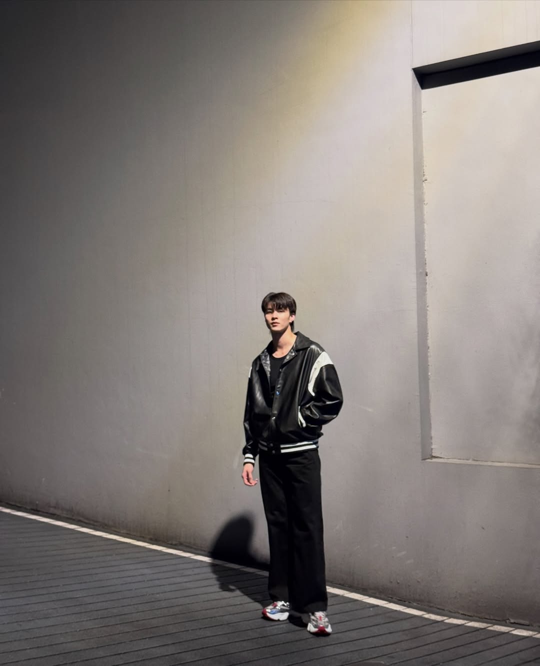 มีน - นิชคุณ ขจรบริรักษ์