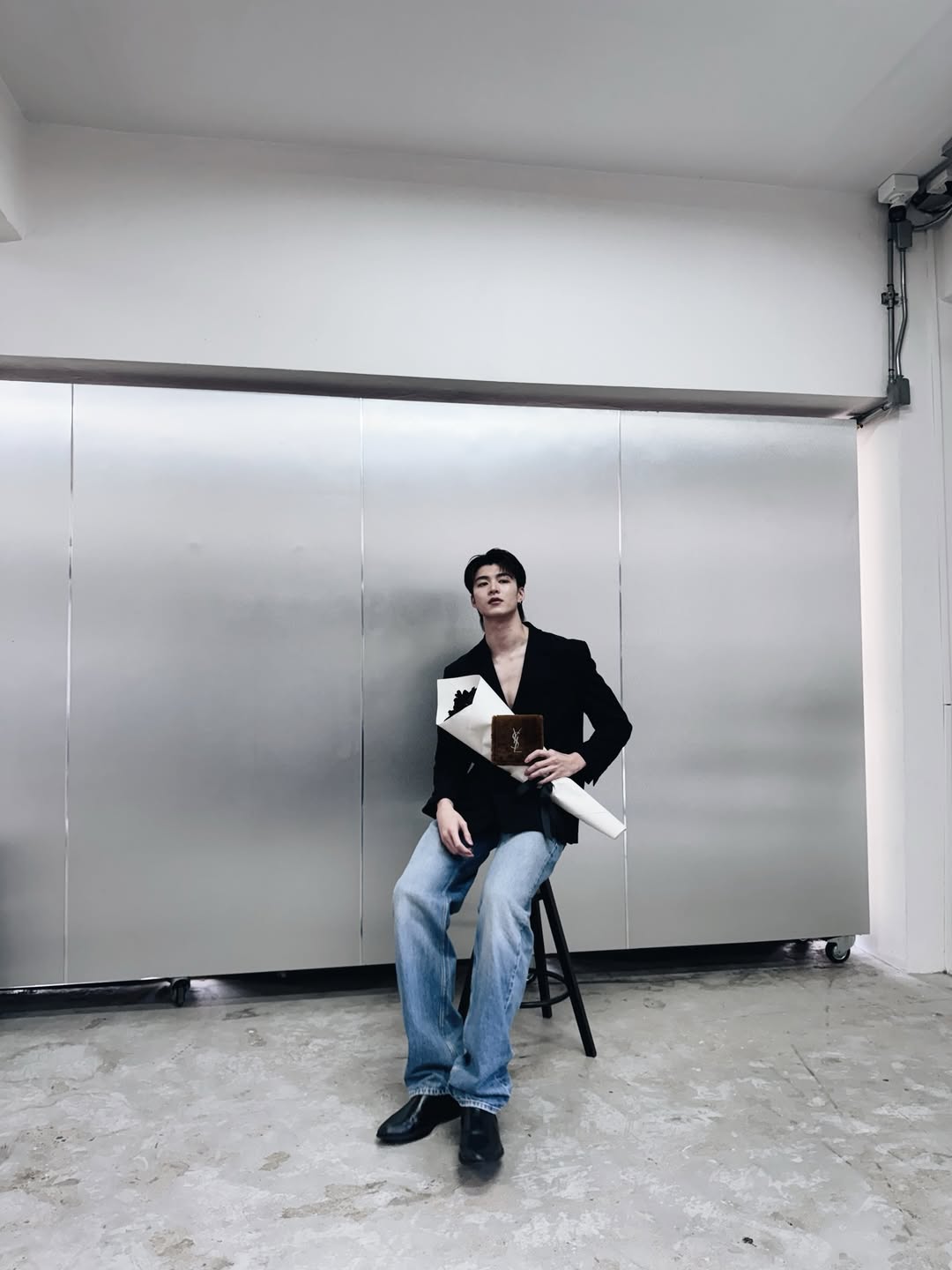 มีน - นิชคุณ ขจรบริรักษ์