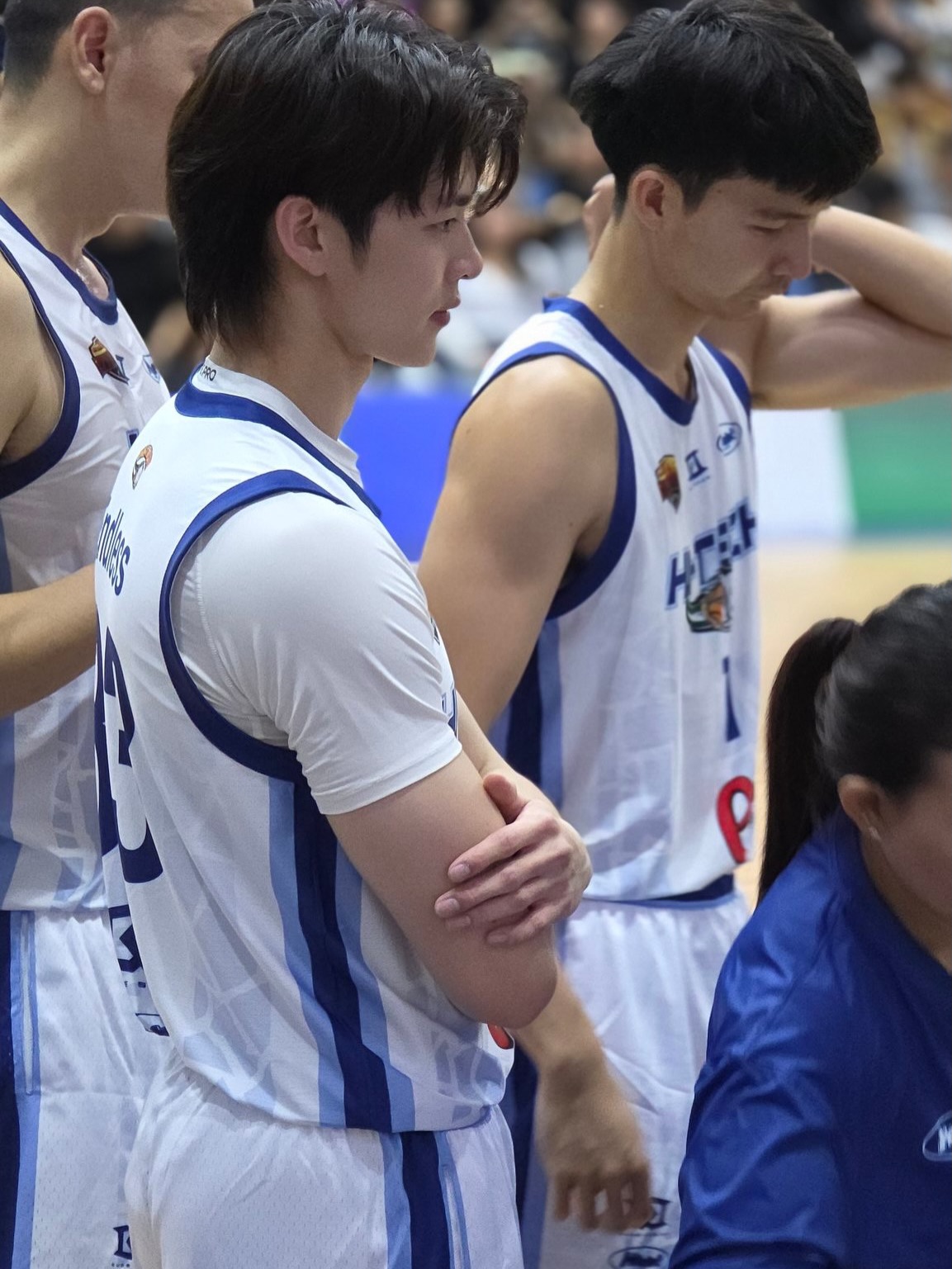 มีน - นิชคุณ ขจรบริรักษ์