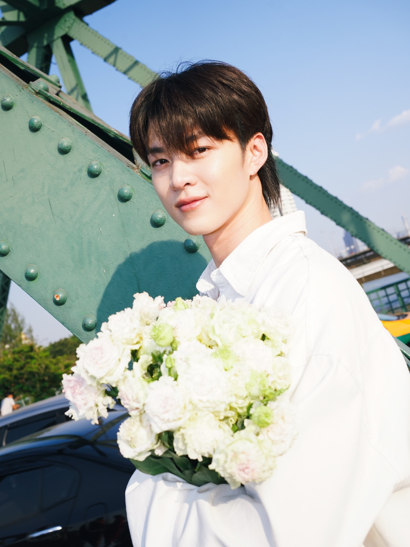 มีน - นิชคุณ ขจรบริรักษ์