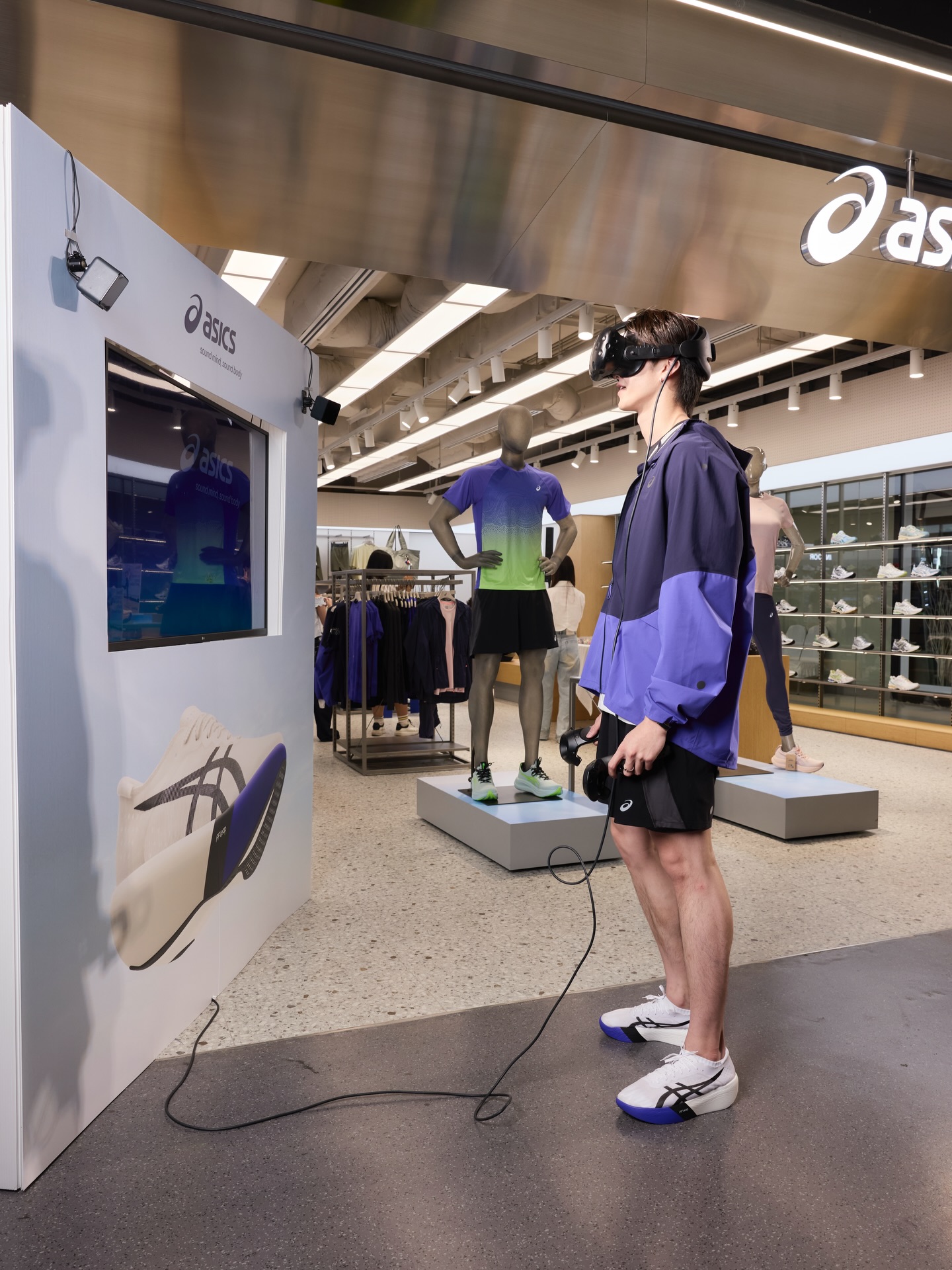 มีน - นิชคุณ ขจรบริรักษ์