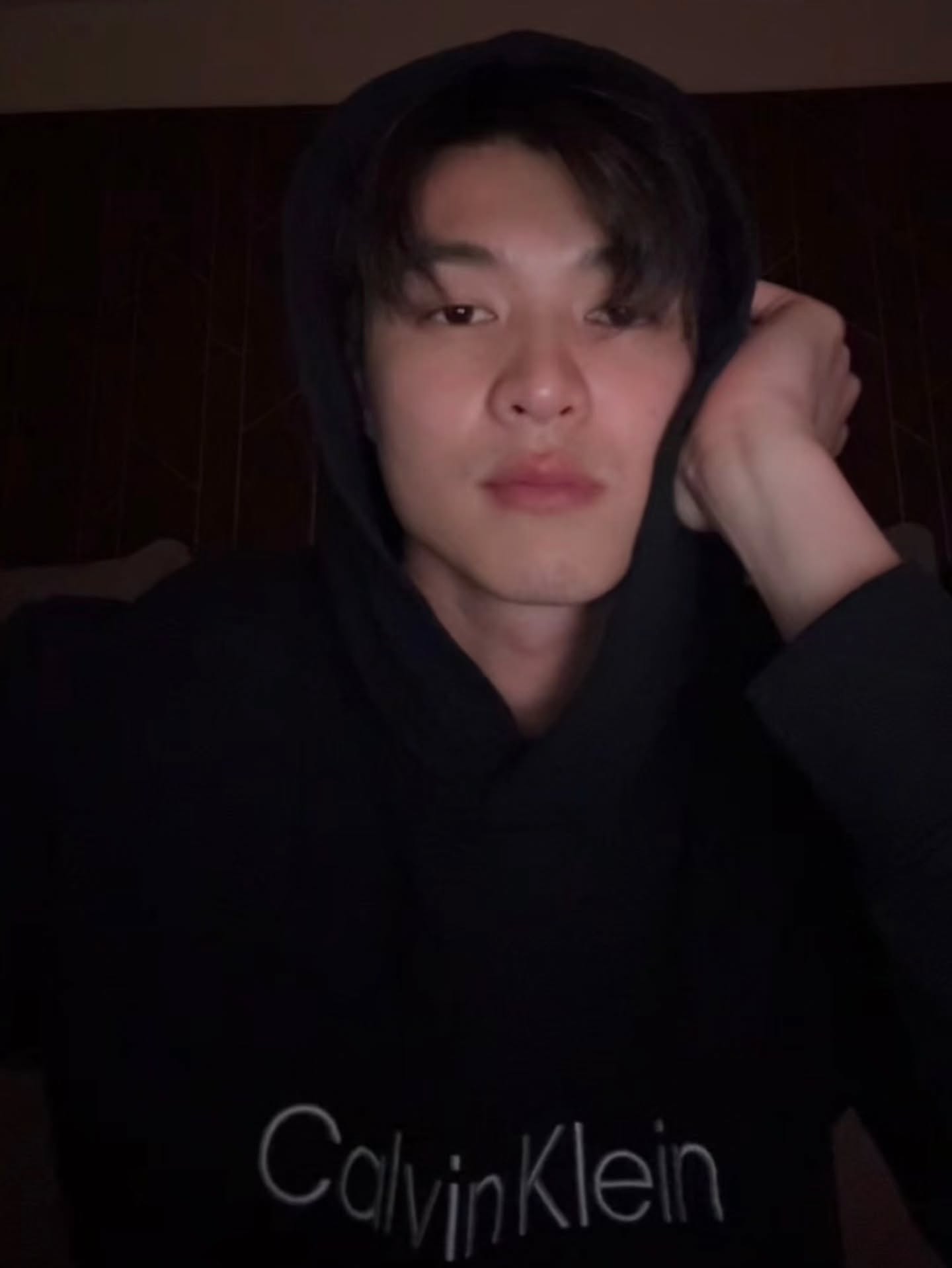 มีน - นิชคุณ ขจรบริรักษ์