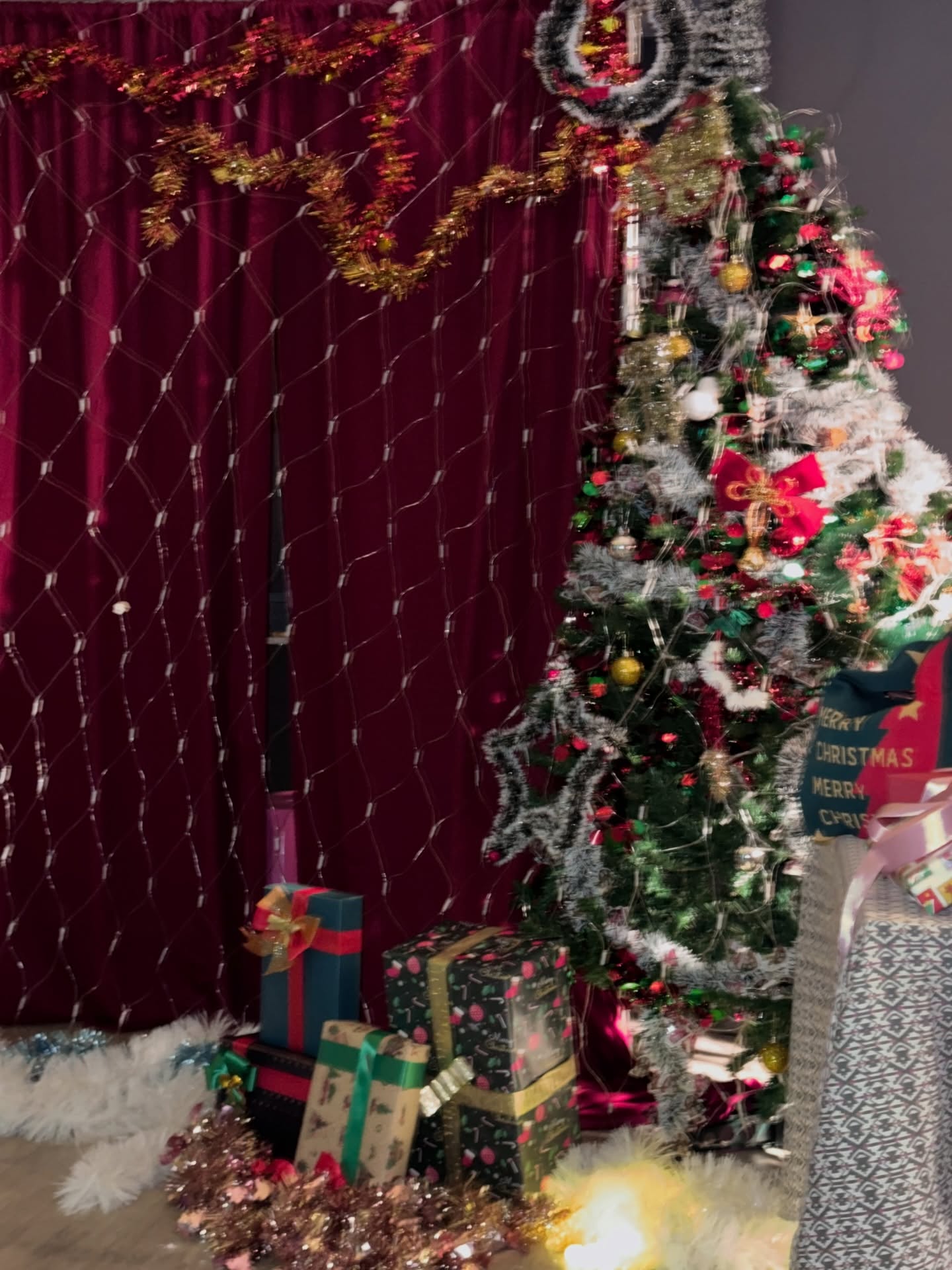 มีน - นิชคุณ ขจรบริรักษ์