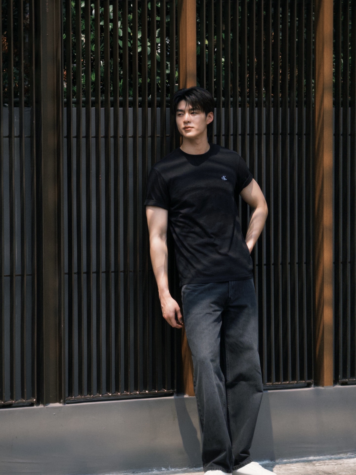 มีน - นิชคุณ ขจรบริรักษ์