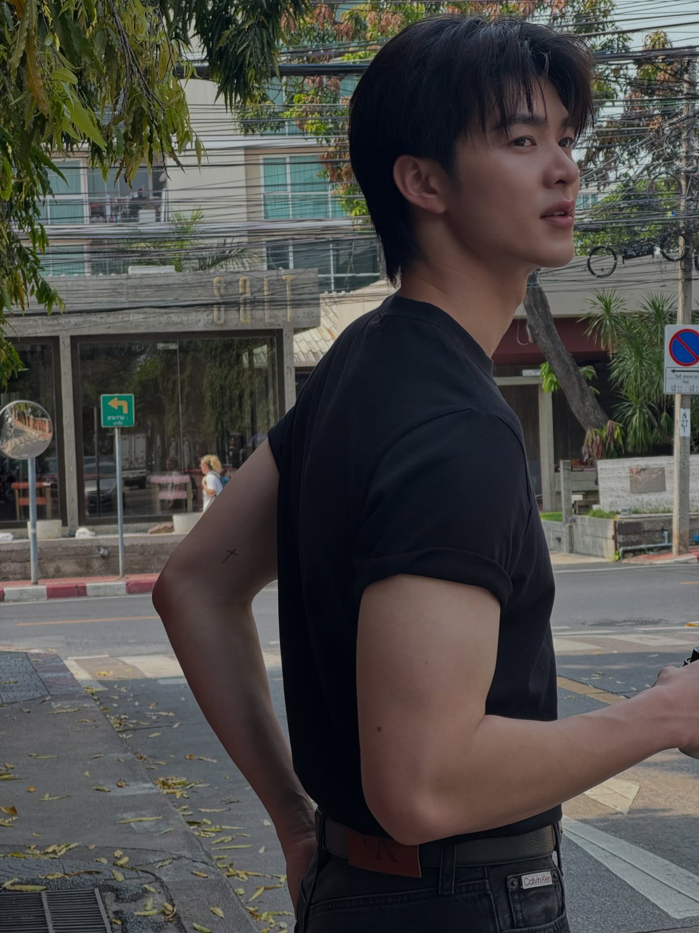 มีน - นิชคุณ ขจรบริรักษ์