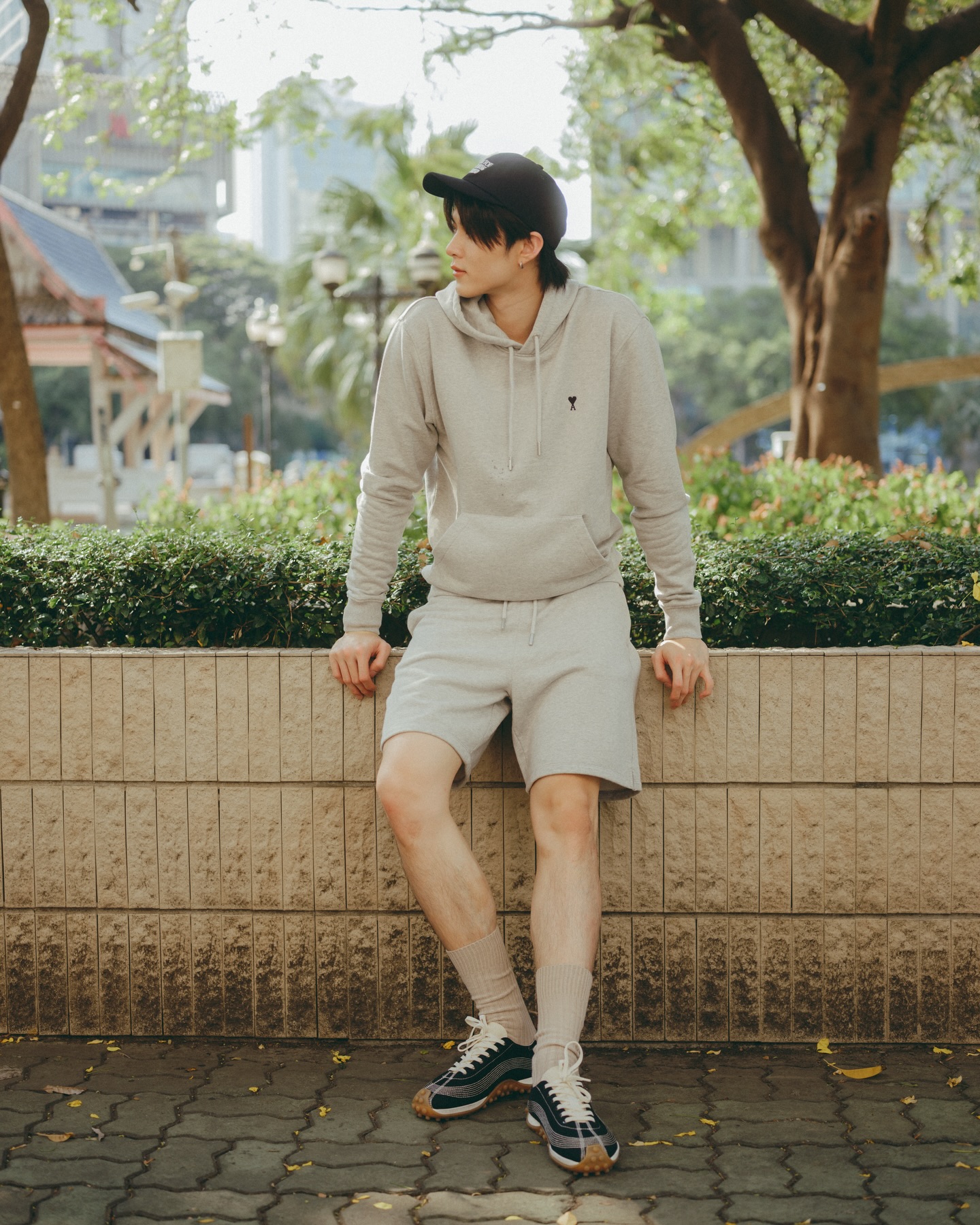 มีน - นิชคุณ ขจรบริรักษ์