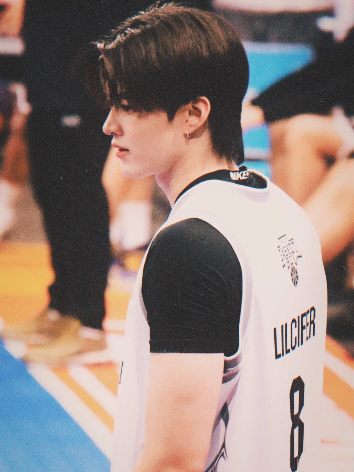 มีน - นิชคุณ ขจรบริรักษ์