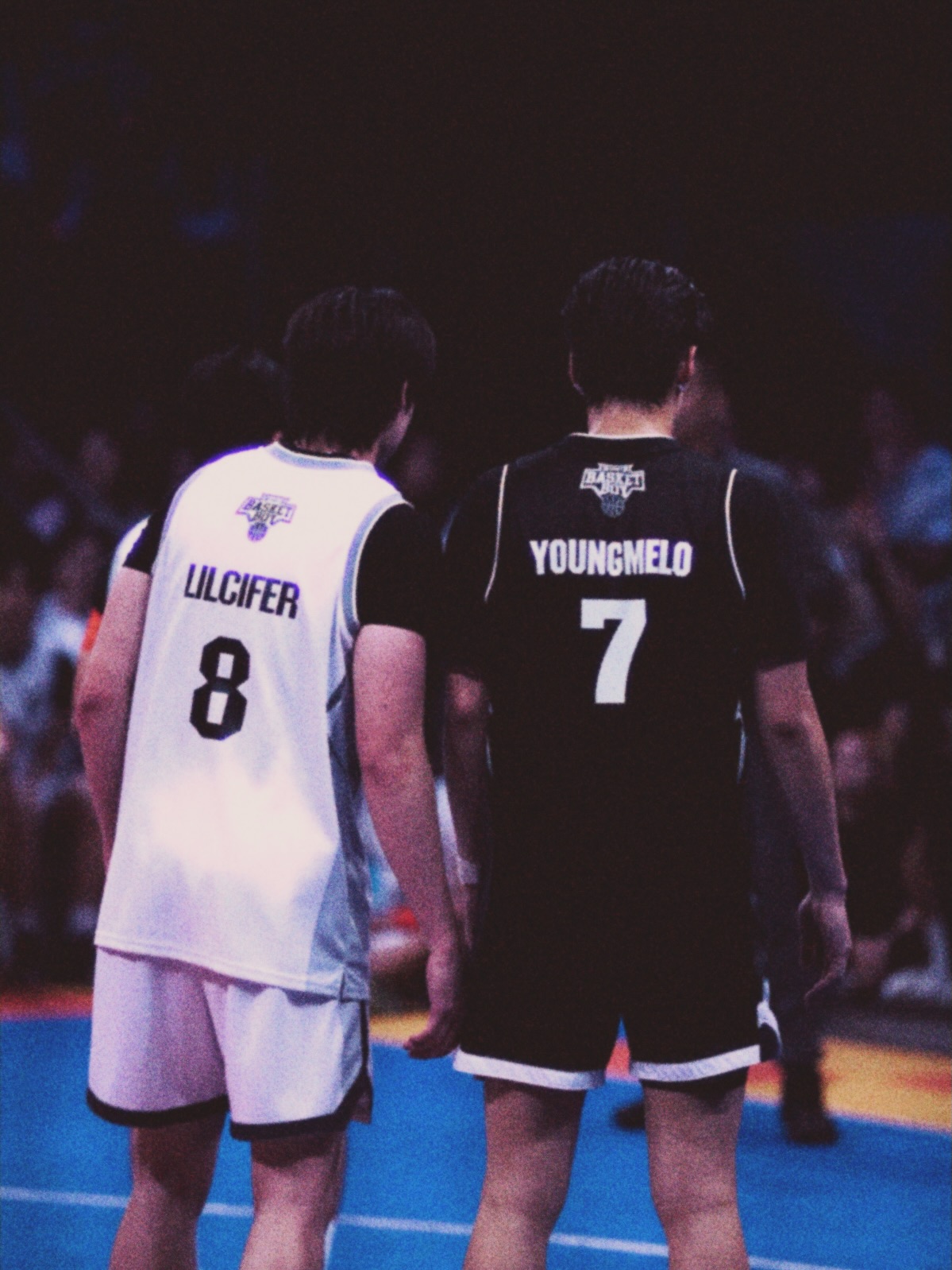 มีน - นิชคุณ ขจรบริรักษ์