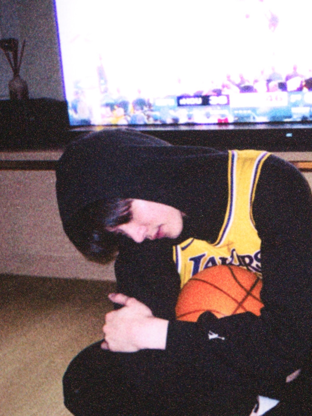 มีน - นิชคุณ ขจรบริรักษ์