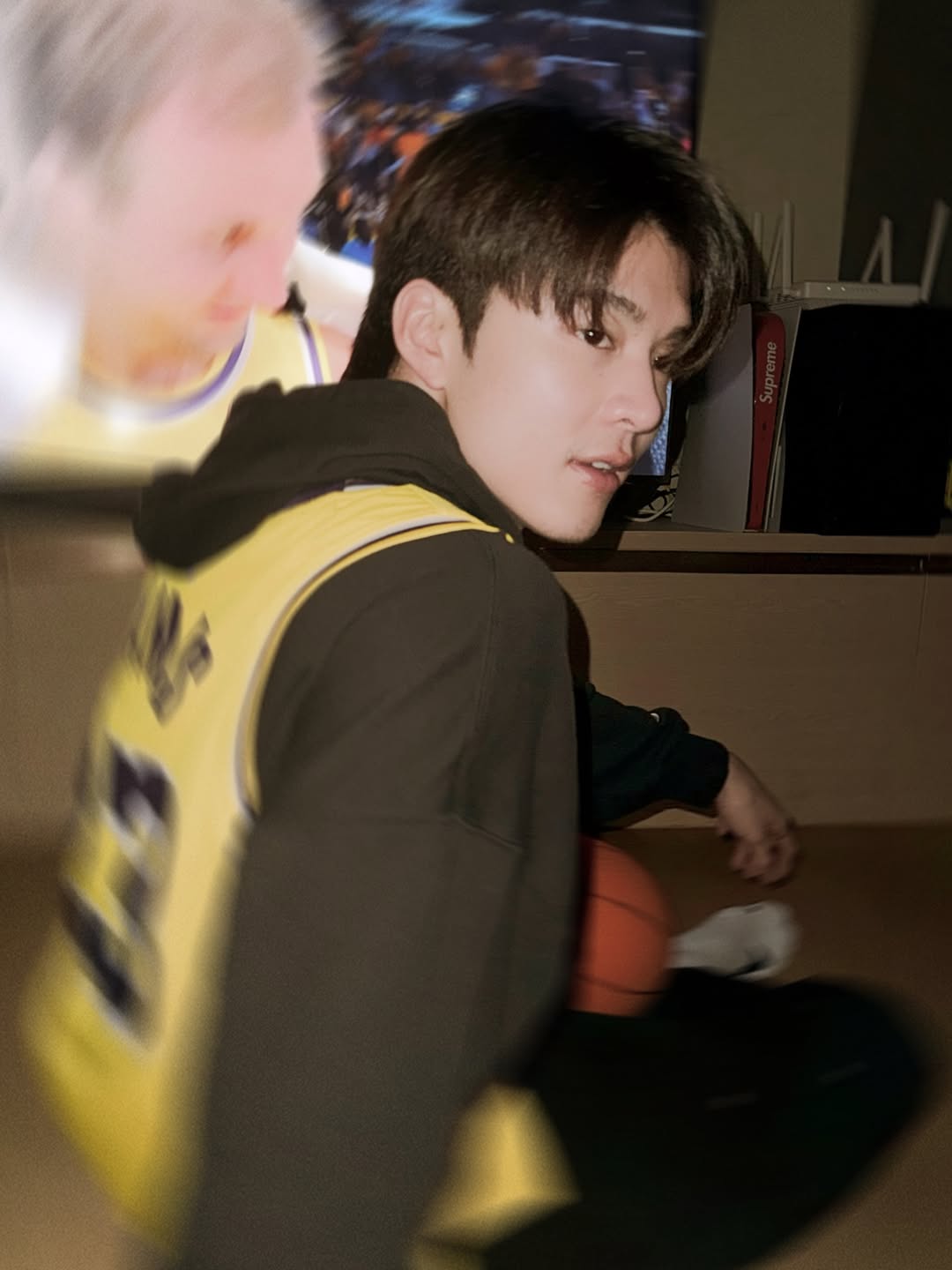 มีน - นิชคุณ ขจรบริรักษ์