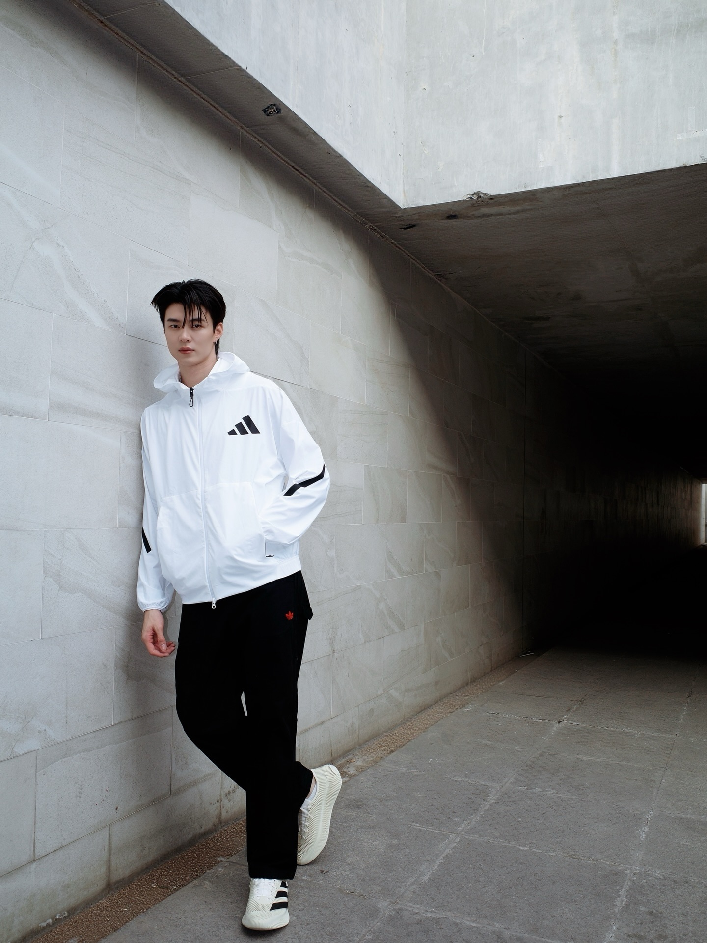 มีน - นิชคุณ ขจรบริรักษ์