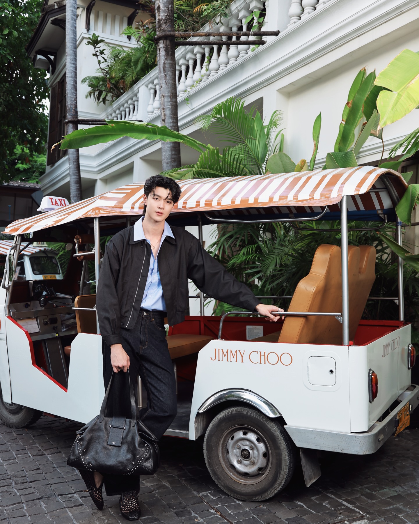 มีน - นิชคุณ ขจรบริรักษ์