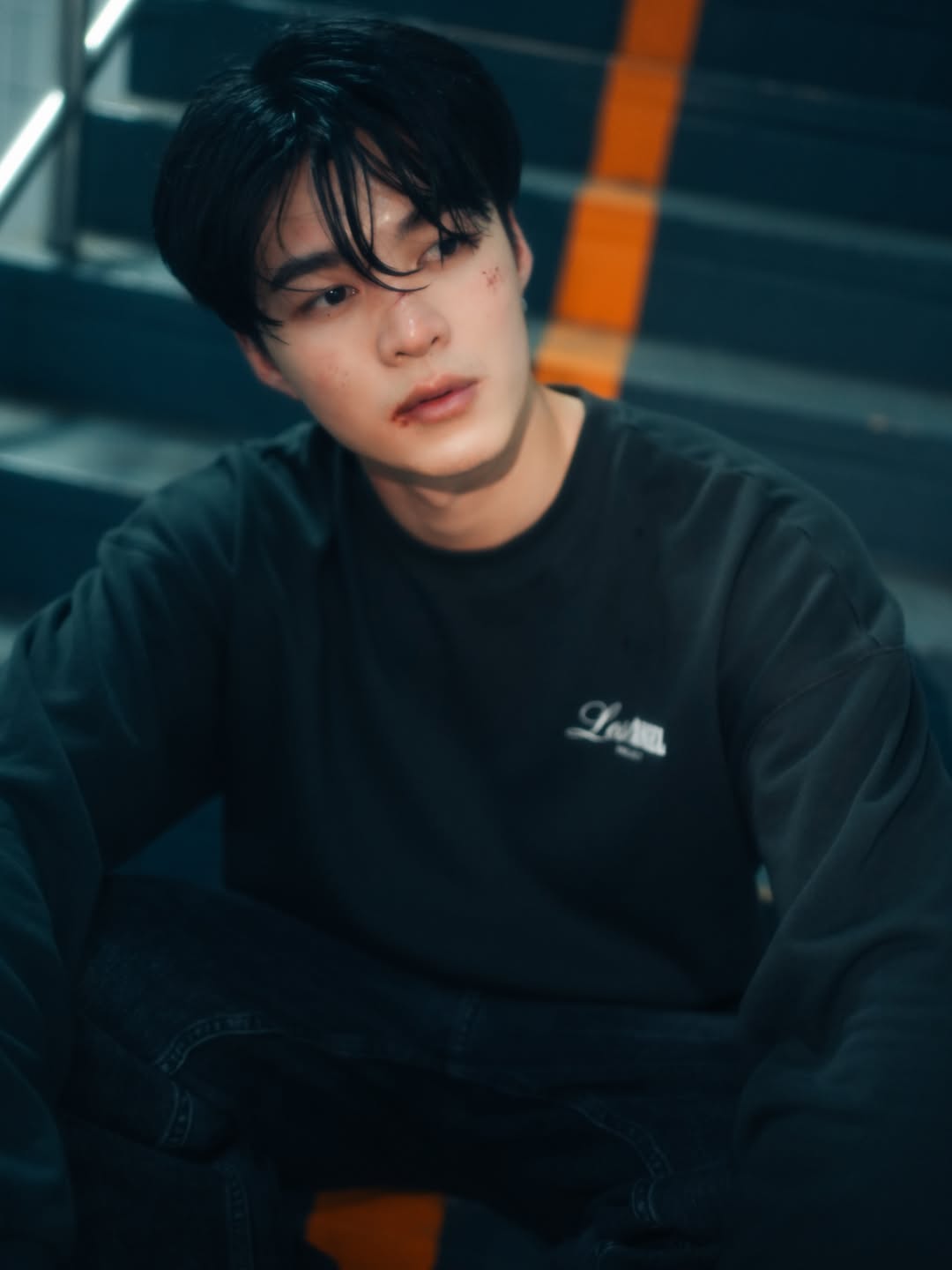 มีน - นิชคุณ ขจรบริรักษ์