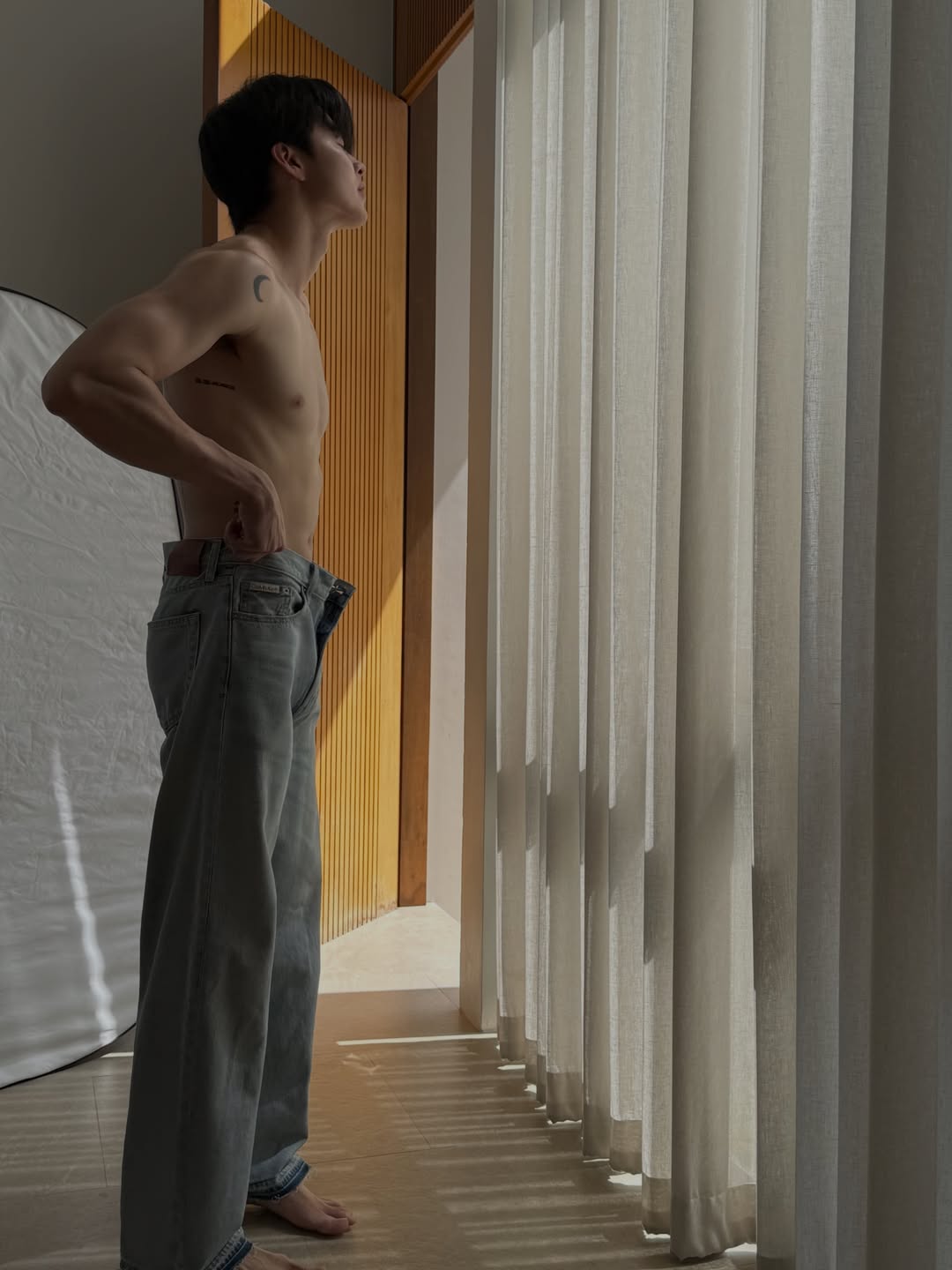 มีน - นิชคุณ ขจรบริรักษ์