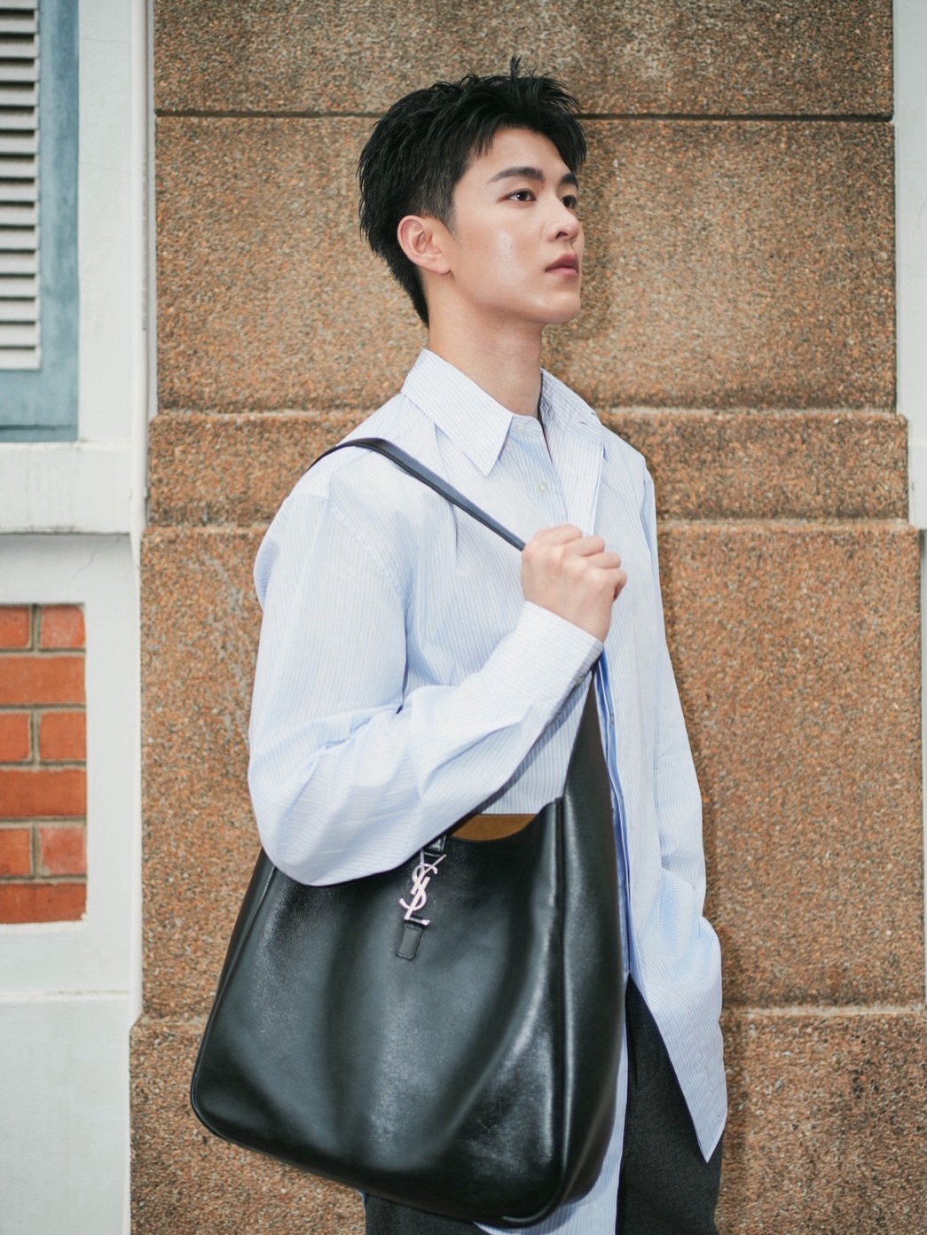 มีน - นิชคุณ ขจรบริรักษ์