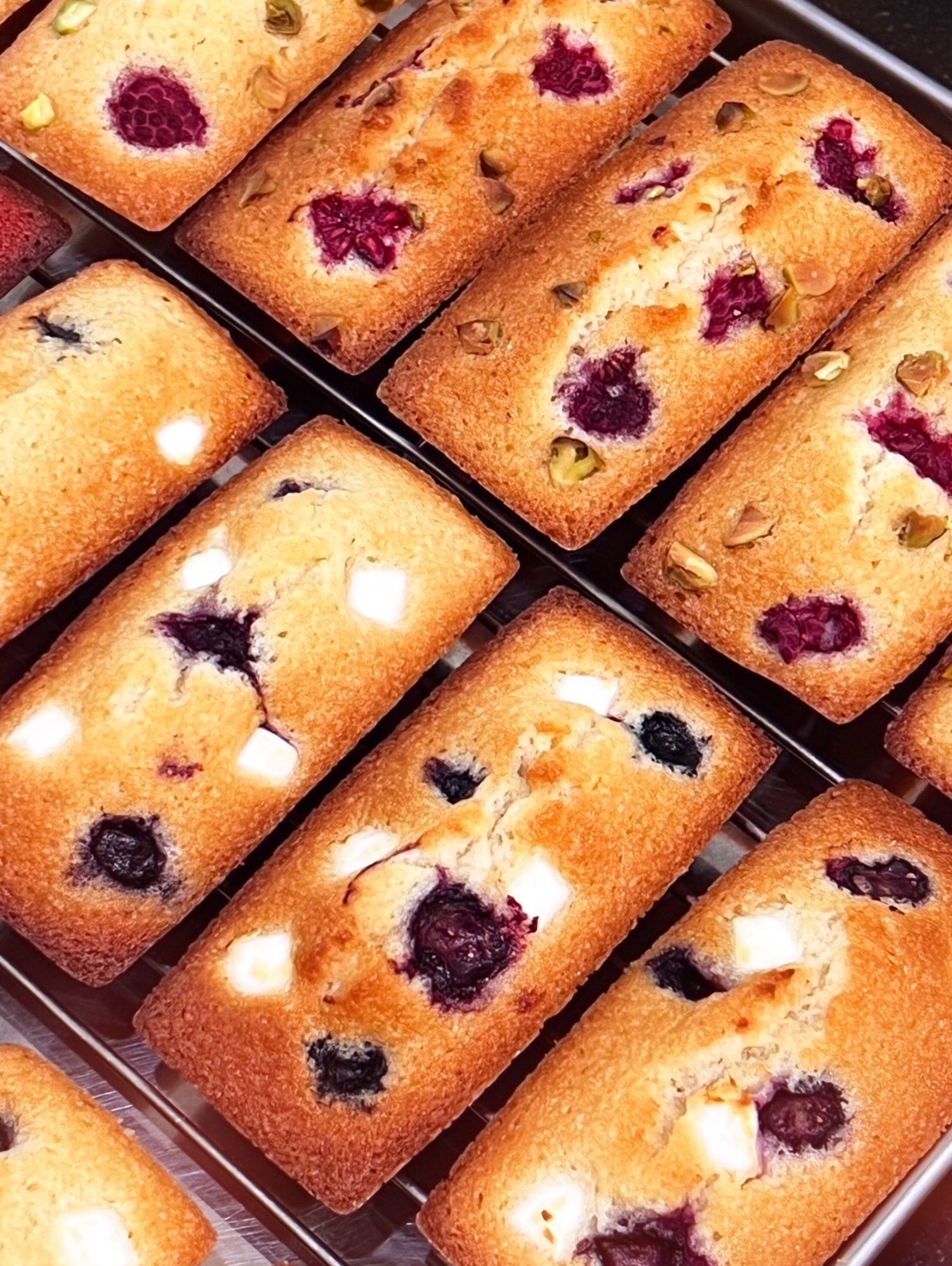 พีค - ภัทรศยา เครือสุวรรณศิริ