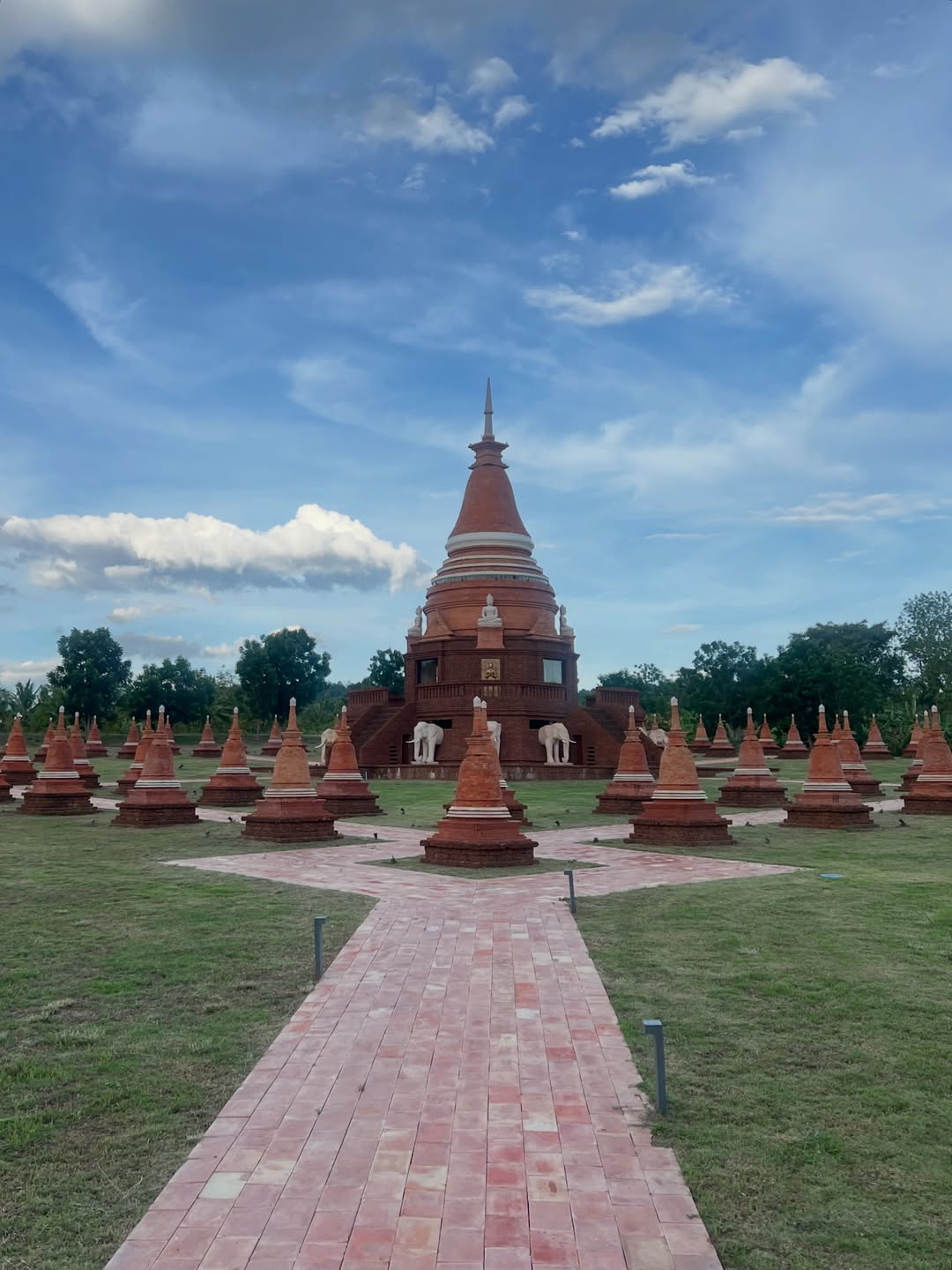 พีค - ภัทรศยา เครือสุวรรณศิริ