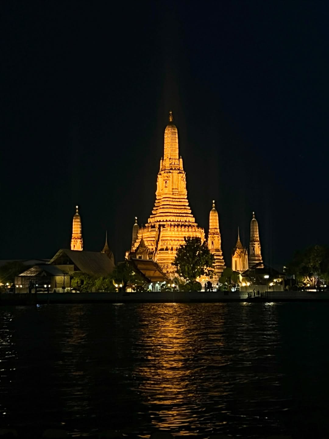 พีค - ภัทรศยา เครือสุวรรณศิริ