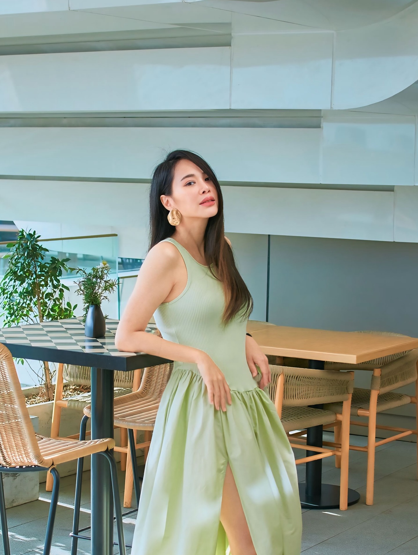 โบวี่ - อัฐมา ชีวนิชพันธ์
