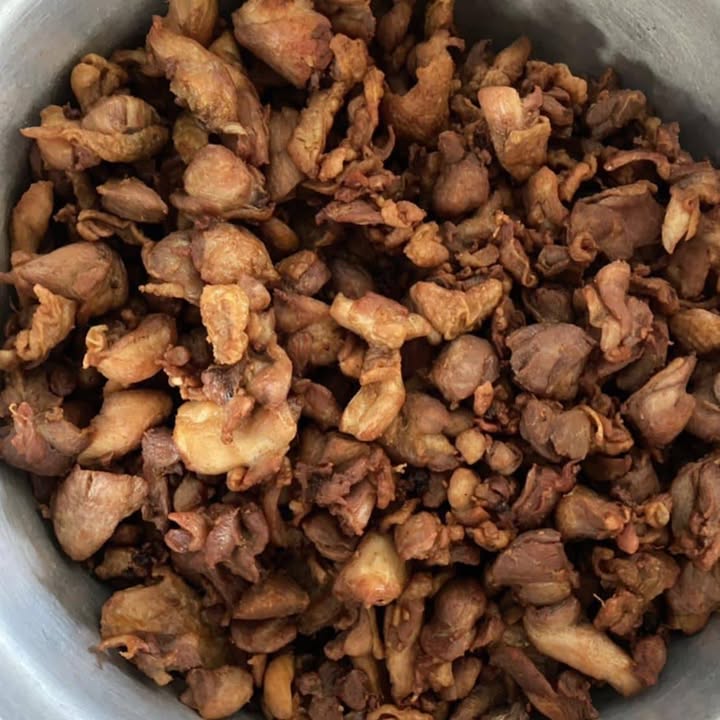 โบวี่ - อัฐมา ชีวนิชพันธ์