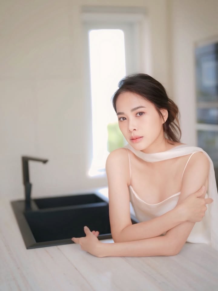 โบวี่ - อัฐมา ชีวนิชพันธ์