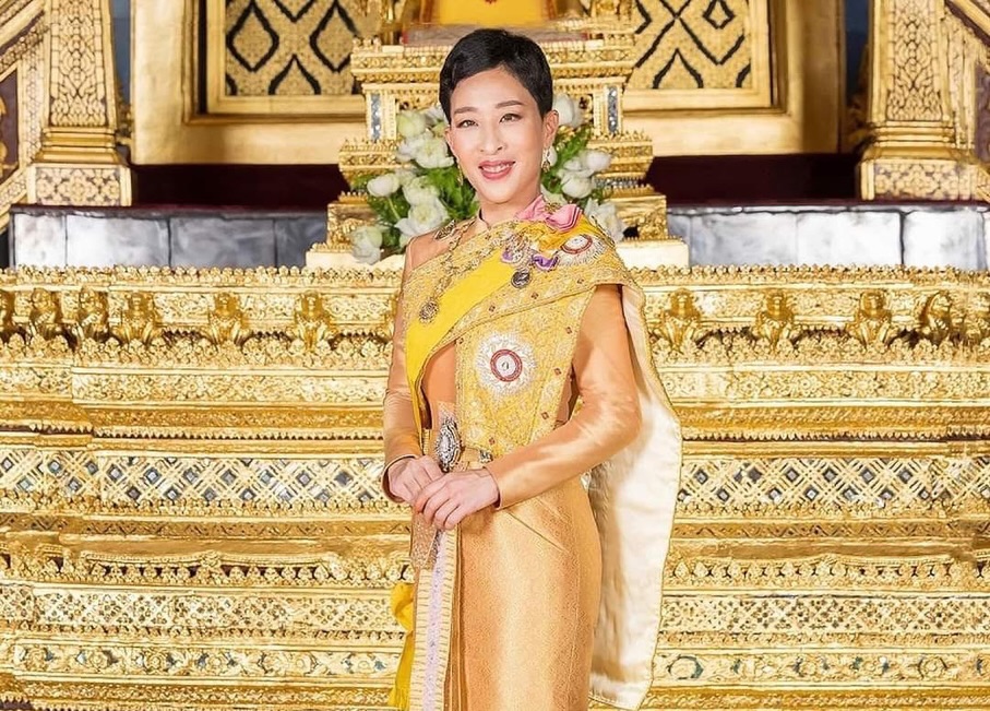 โบวี่ - อัฐมา ชีวนิชพันธ์