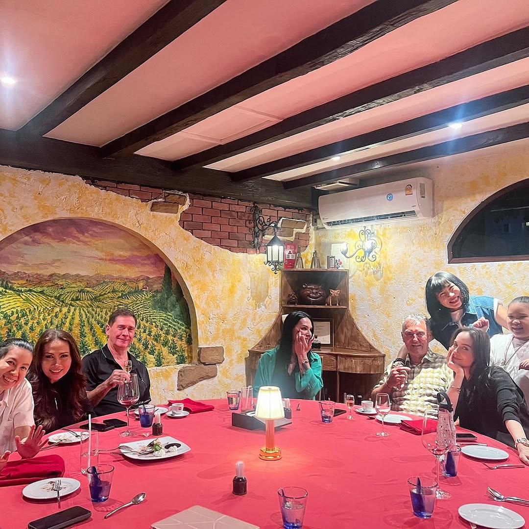 นัท - มีเรีย เบนเนเดดตี้