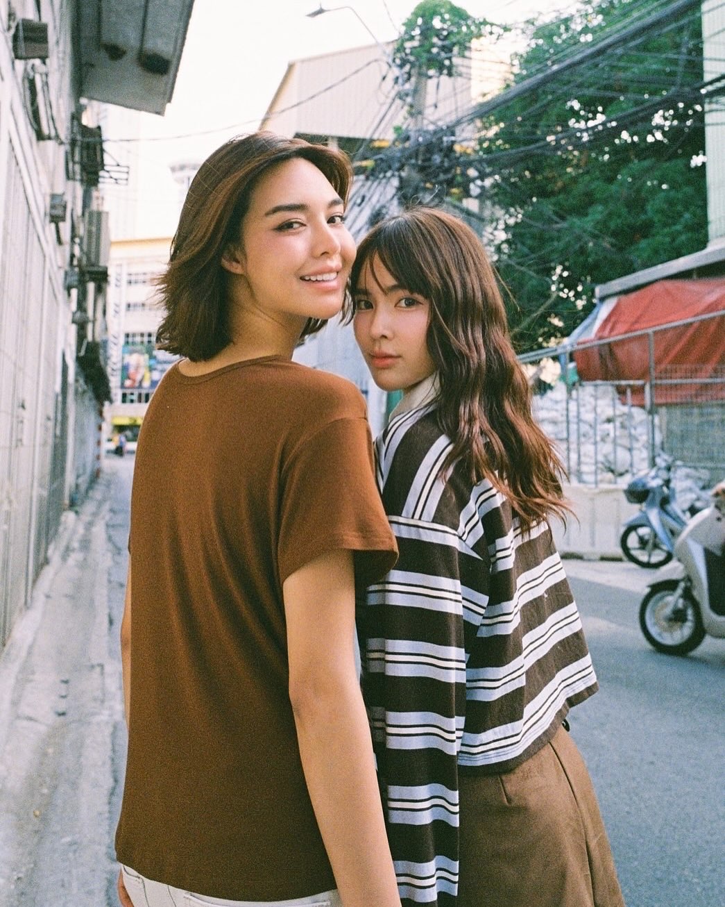 ออม - ปุณยวีร์ จึงเจริญ