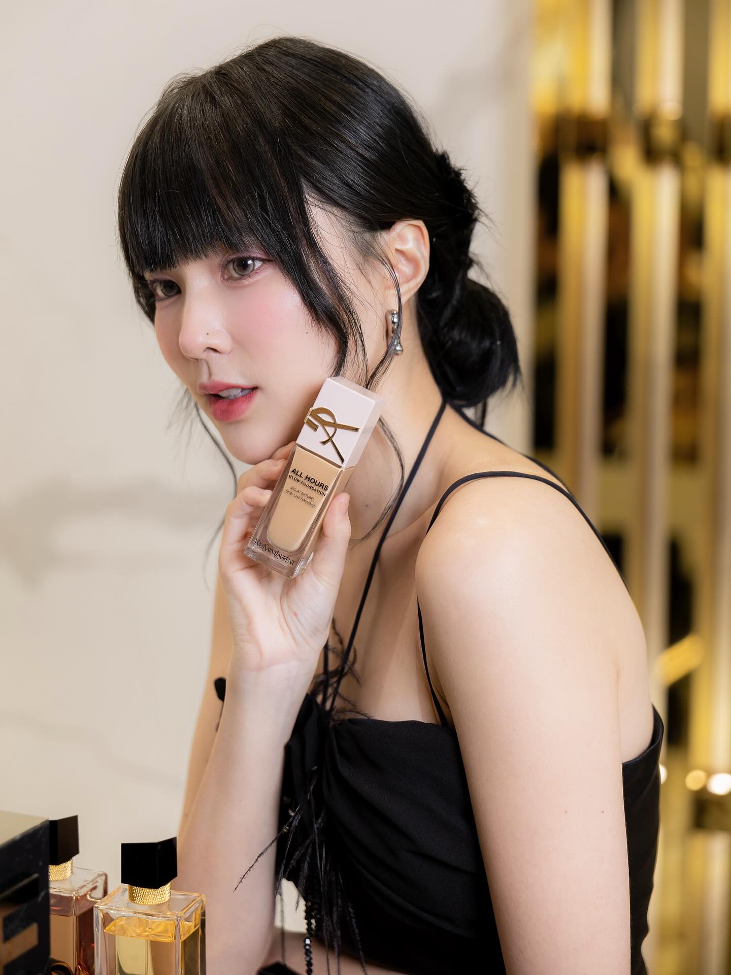 ออม - ปุณยวีร์ จึงเจริญ