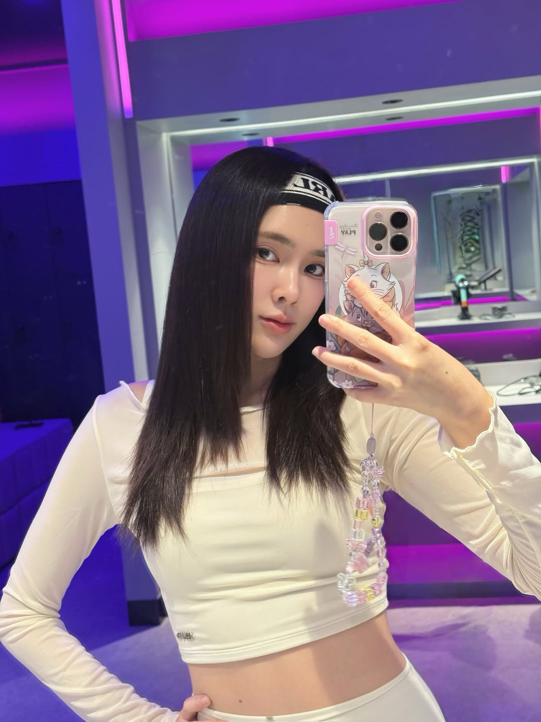 ออม - ปุณยวีร์ จึงเจริญ