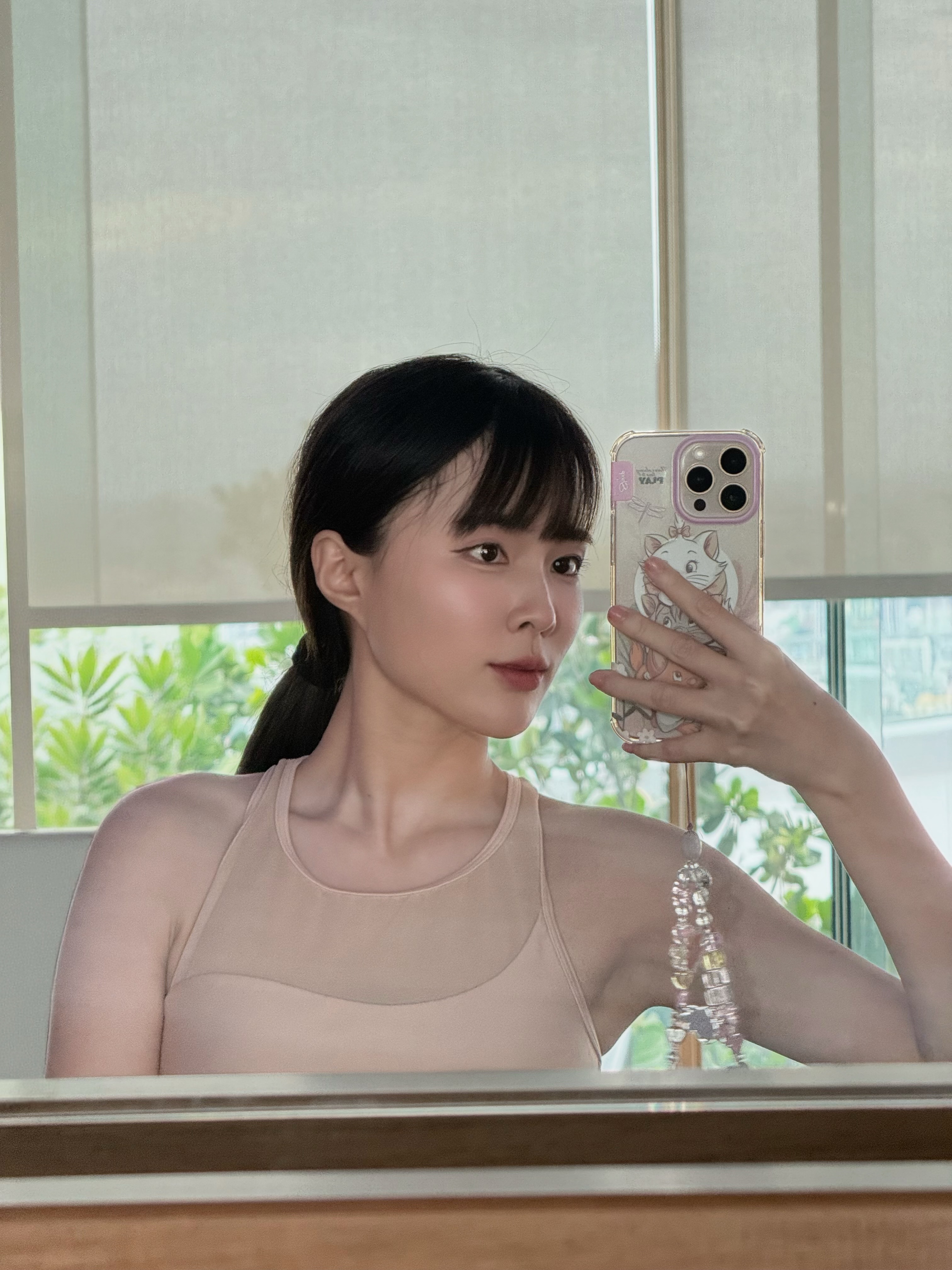 ออม - ปุณยวีร์ จึงเจริญ