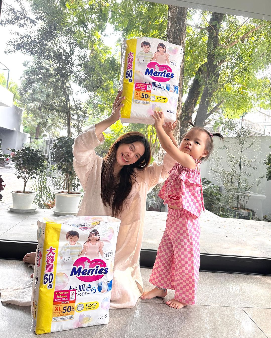 มิว - นิษฐา จิรยั่งยืน