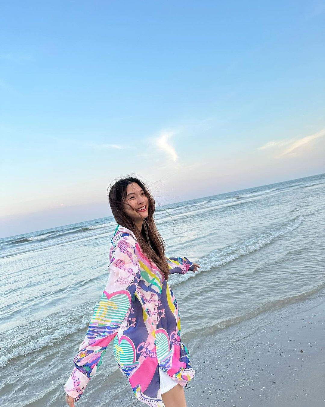 มิว - นิษฐา จิรยั่งยืน