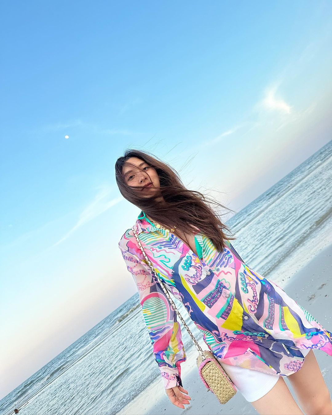 มิว - นิษฐา จิรยั่งยืน