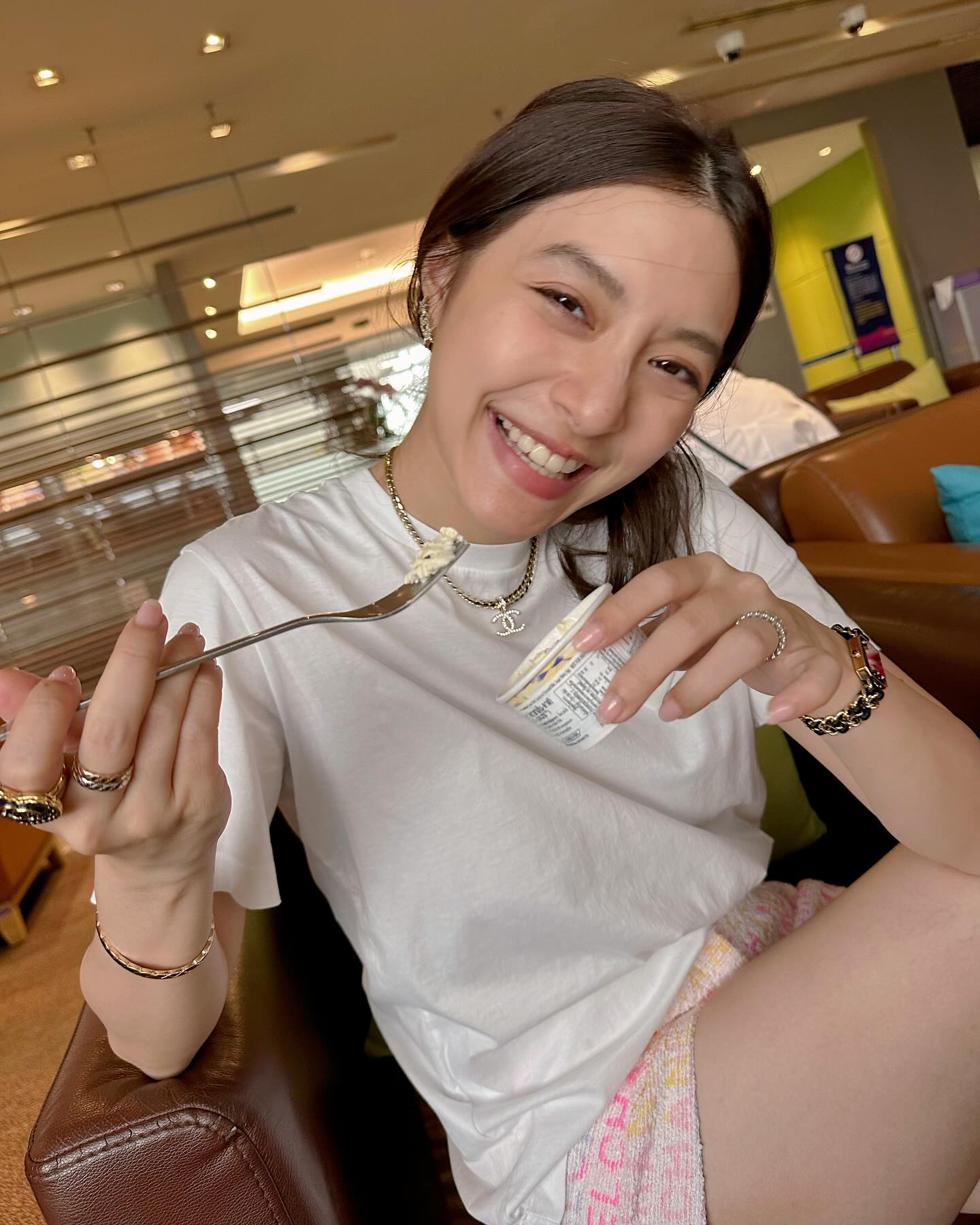 มิว - นิษฐา จิรยั่งยืน