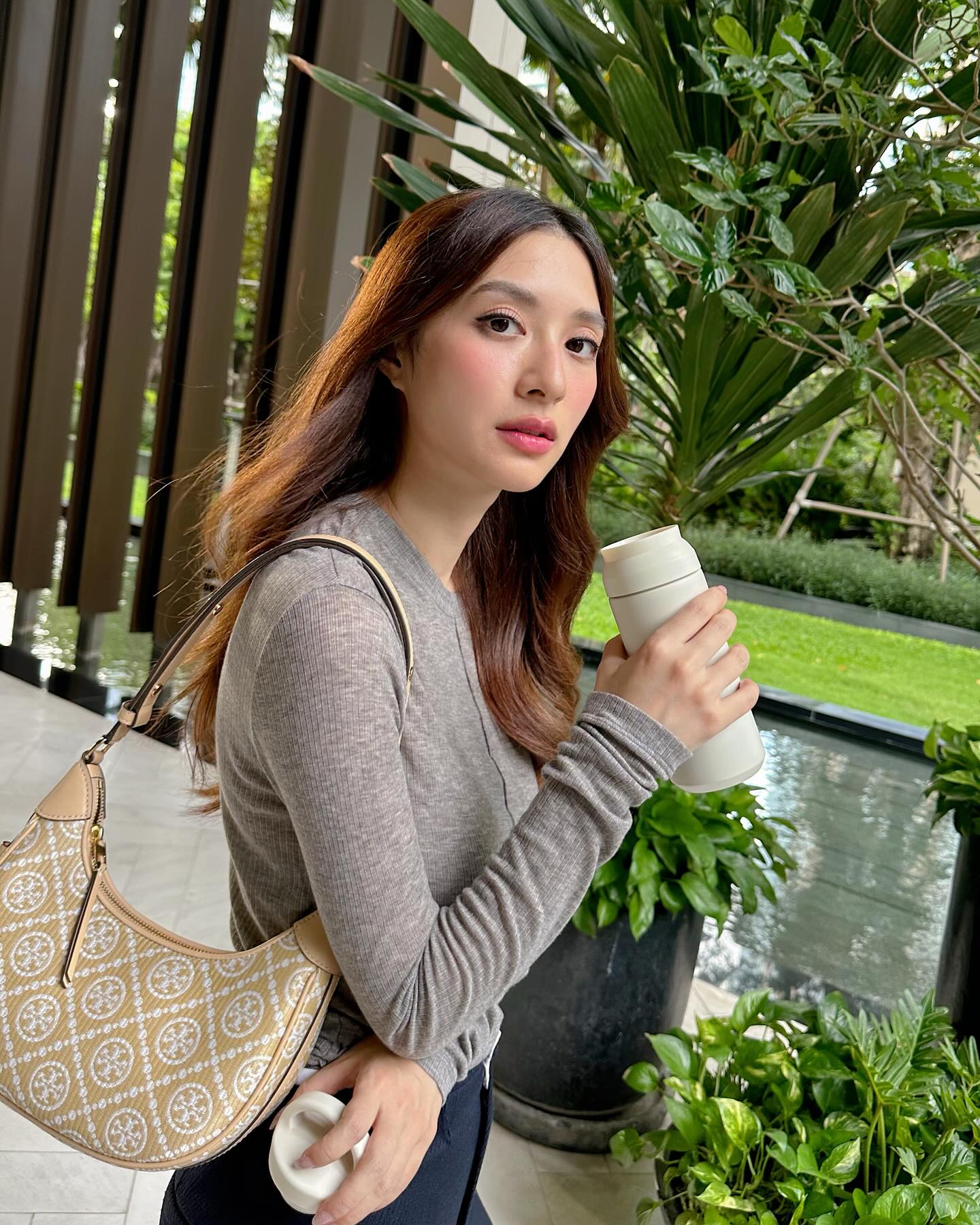 มิว - นิษฐา จิรยั่งยืน